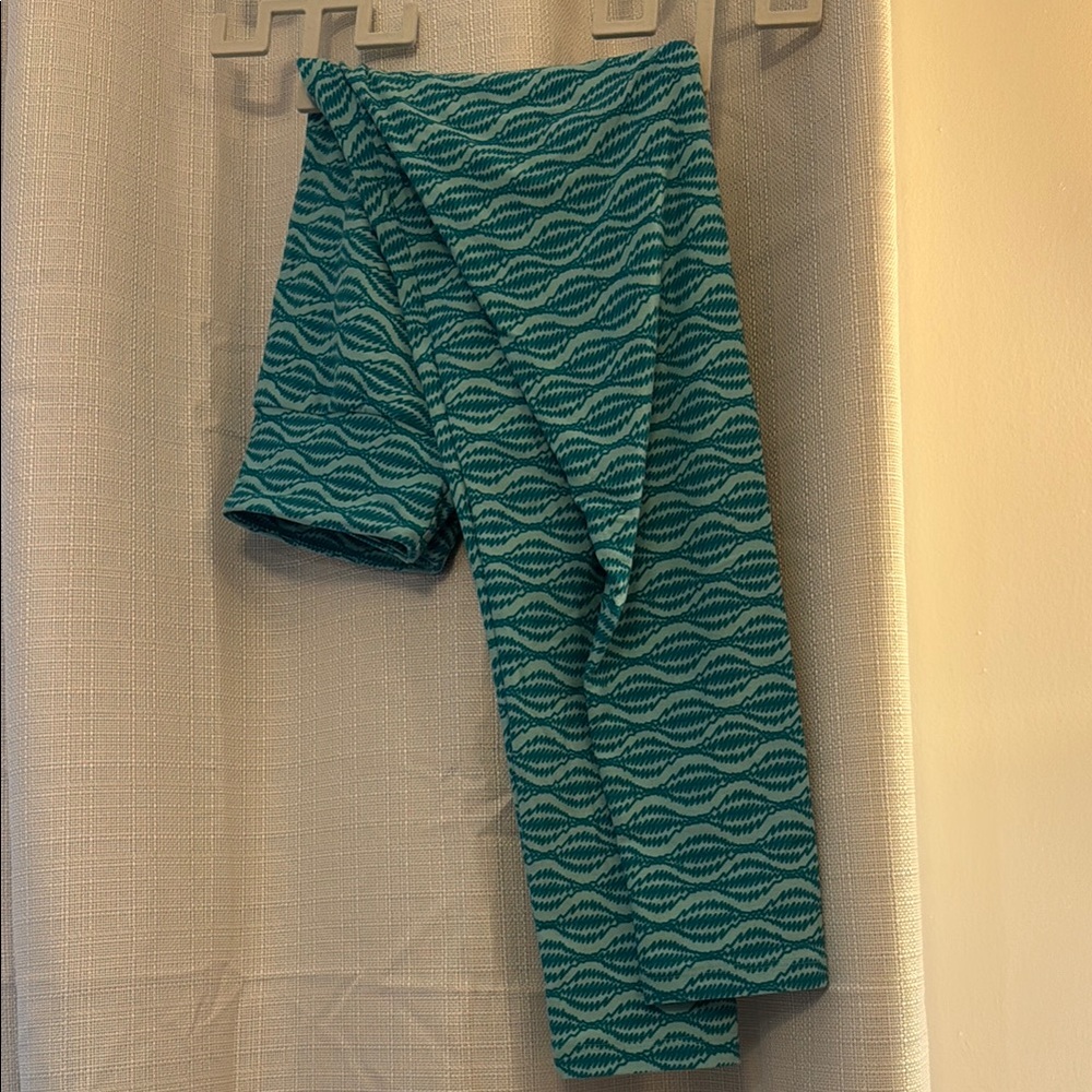 LuLaRoe Teal and White Patterned Leggings, One Size